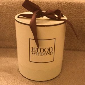 Henri bendel 25 oz lemon verbena candle. Host pick🌸